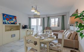 797 Holiday Rentals - Amplio piso para 4 centro de Arroyo